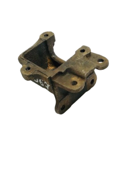 Blattfederhaltebock links UAZ 452