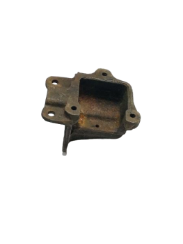 Blattfederhaltebock links UAZ 452