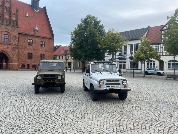 Frontscheibe UAZ 31512